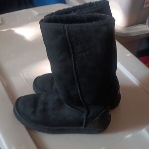 Black tall UGG boots